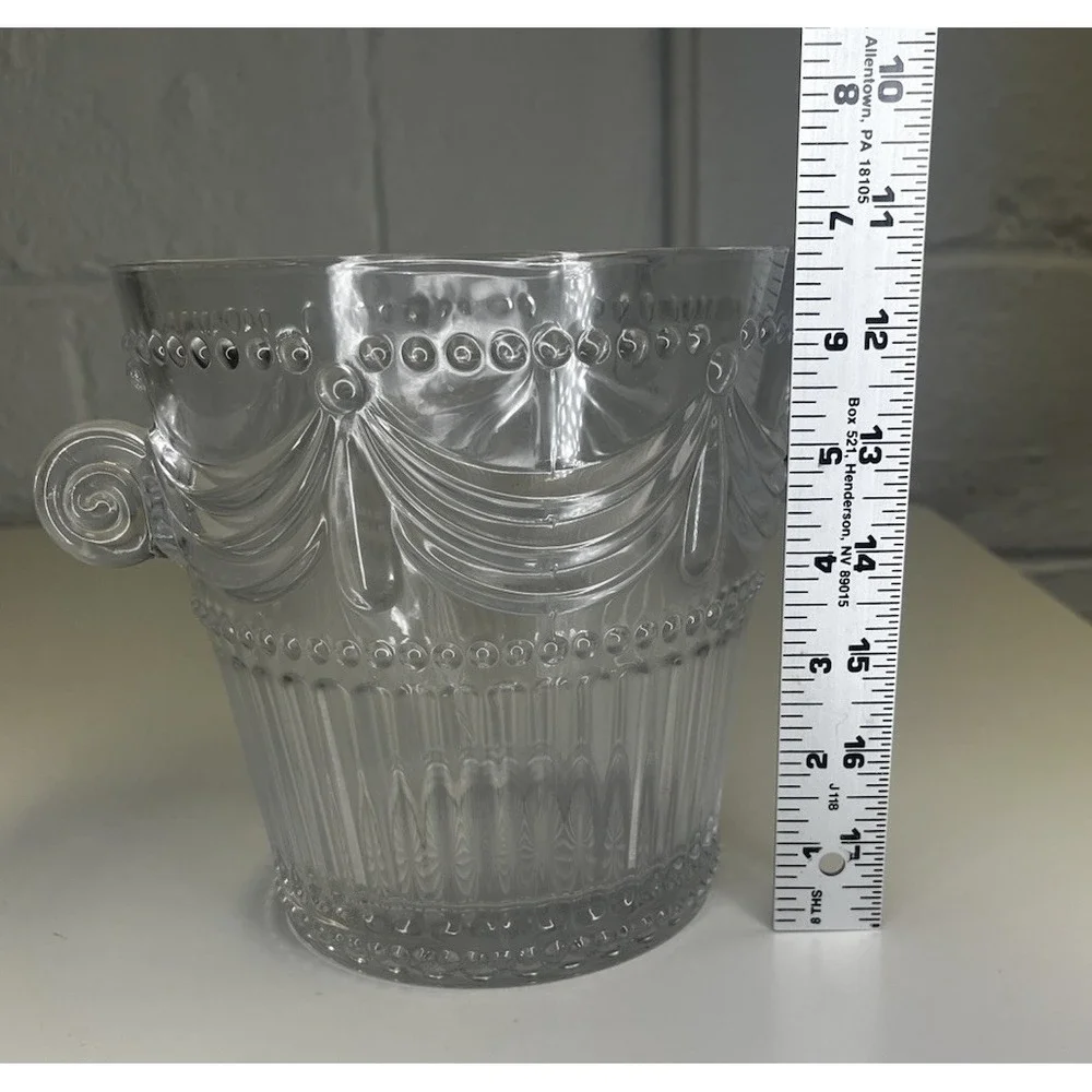 N/A style bucket clear